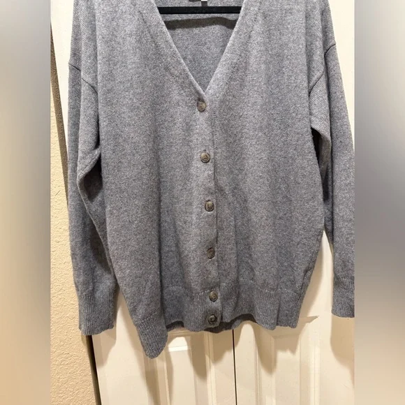 Madewell V-Neck Merino Wool blend  Relaxed Cardigan Heather Pewter, size M - Picture 4 of 11